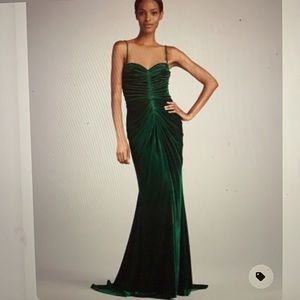TADASHI SHOJI RUCHED GREEN VELVET SWEETHEART GOWN